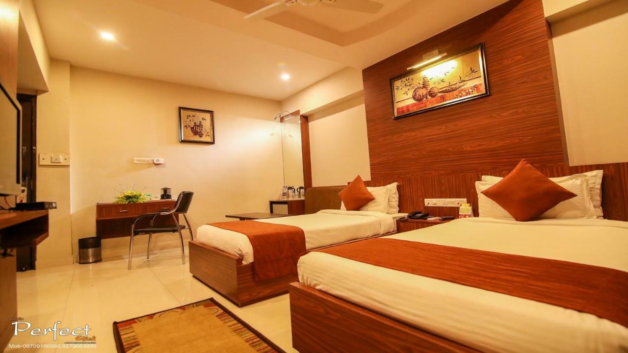 The Mahal Inn Jamshedpur Exterior photo