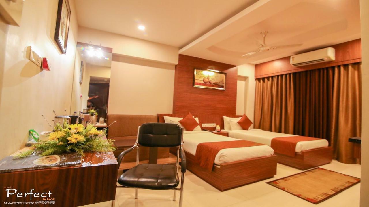 The Mahal Inn Jamshedpur Exterior photo